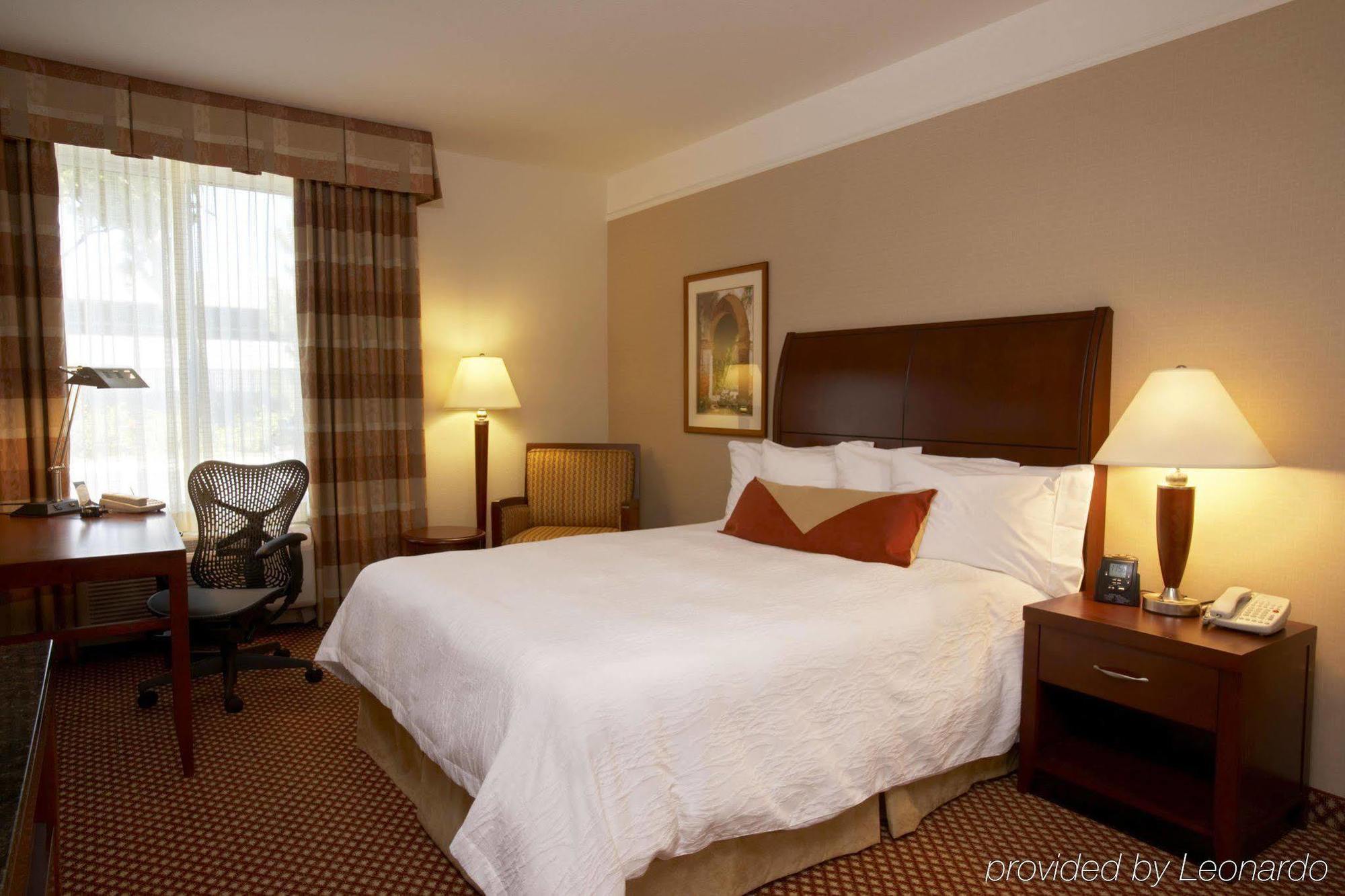 Hilton Garden Inn Toronto Airport Mississauga Rum bild